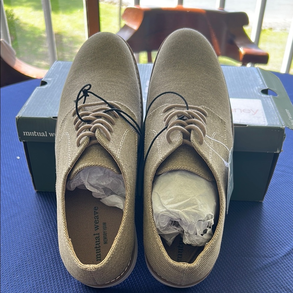NWT Mutual Weave Porter Sand Canvas Dress Shoes Men's size 8 med
